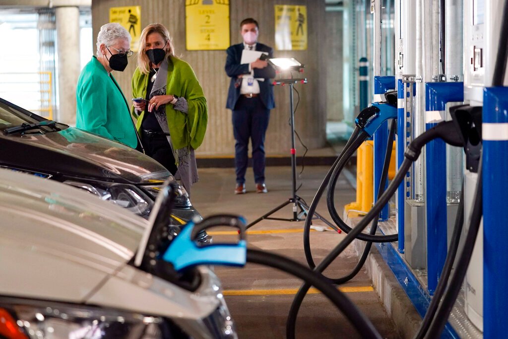 Cybersecurity experts warn of cyberattacks on electric vehicles