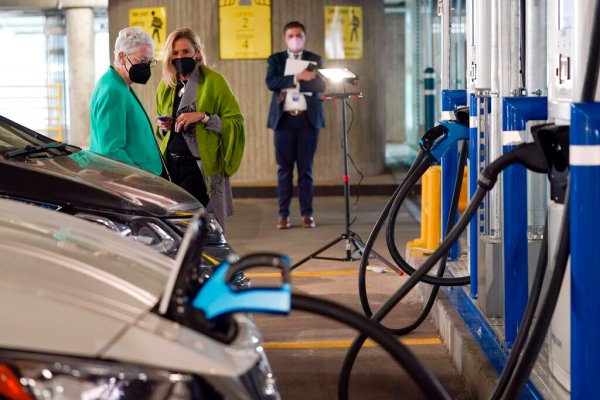 Cybersecurity experts warn of cyberattacks on electric vehicles