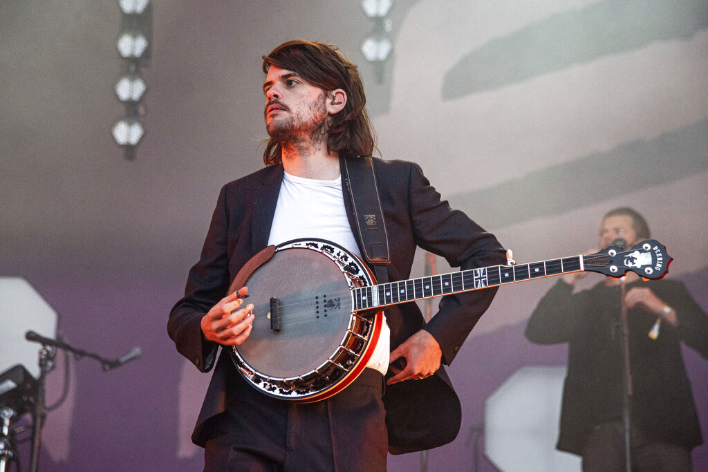 Mumford & Sons co-founder Winston Marshall leaving band so he can ‘speak freely’ about politics