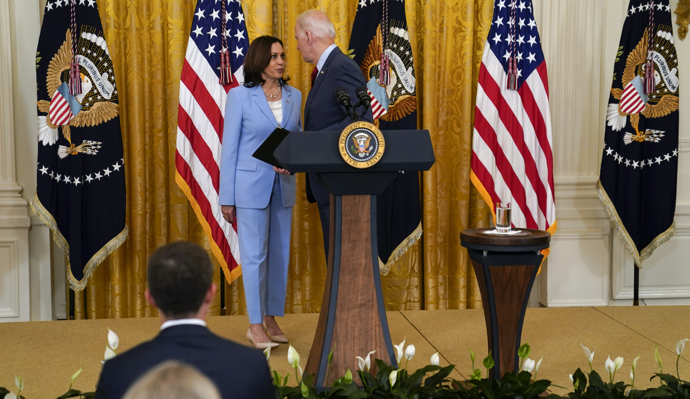 Harris forced to remind Biden to talk about deadly Miami apartment collapse