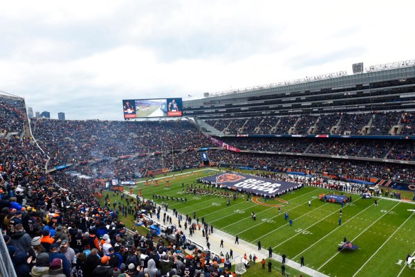 Group warns against public financing for Bears stadium