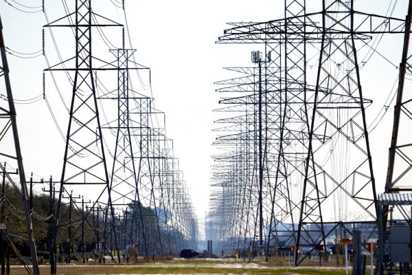 Russia threatens power grids if Biden moves in Ukraine