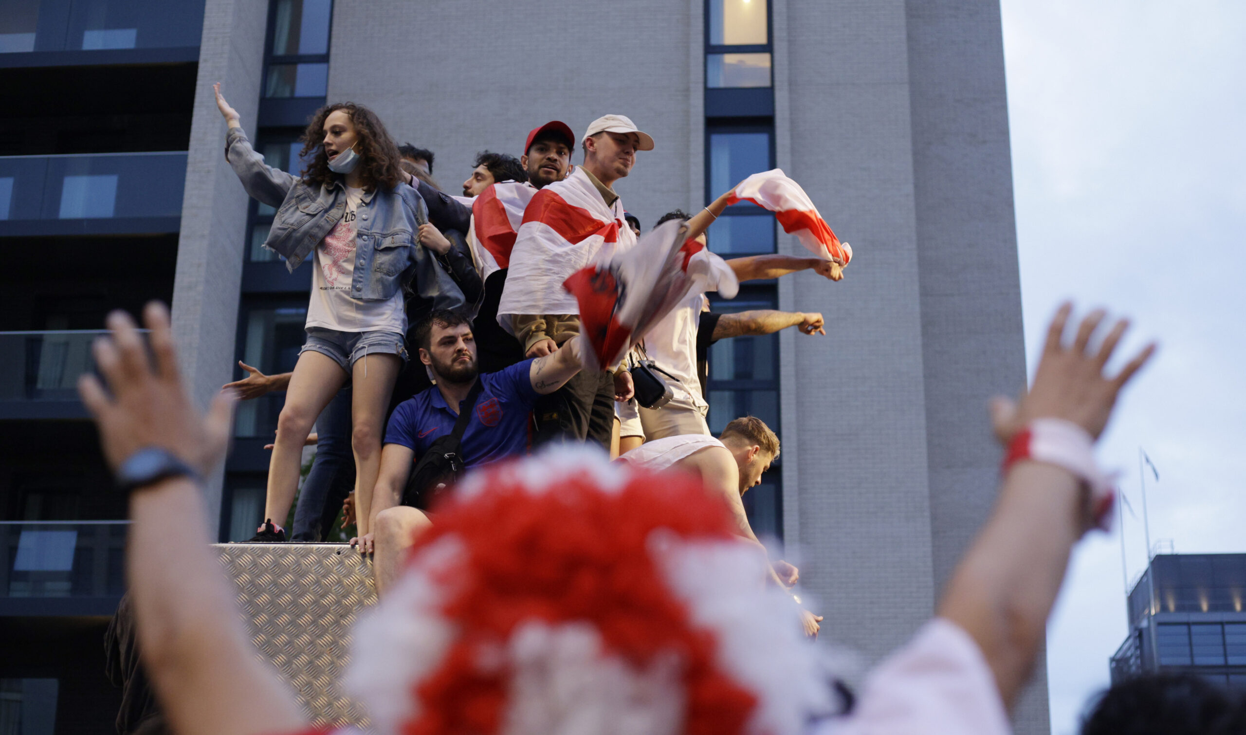 Ticketless fans storm London stadium ahead of Euro soccer finals