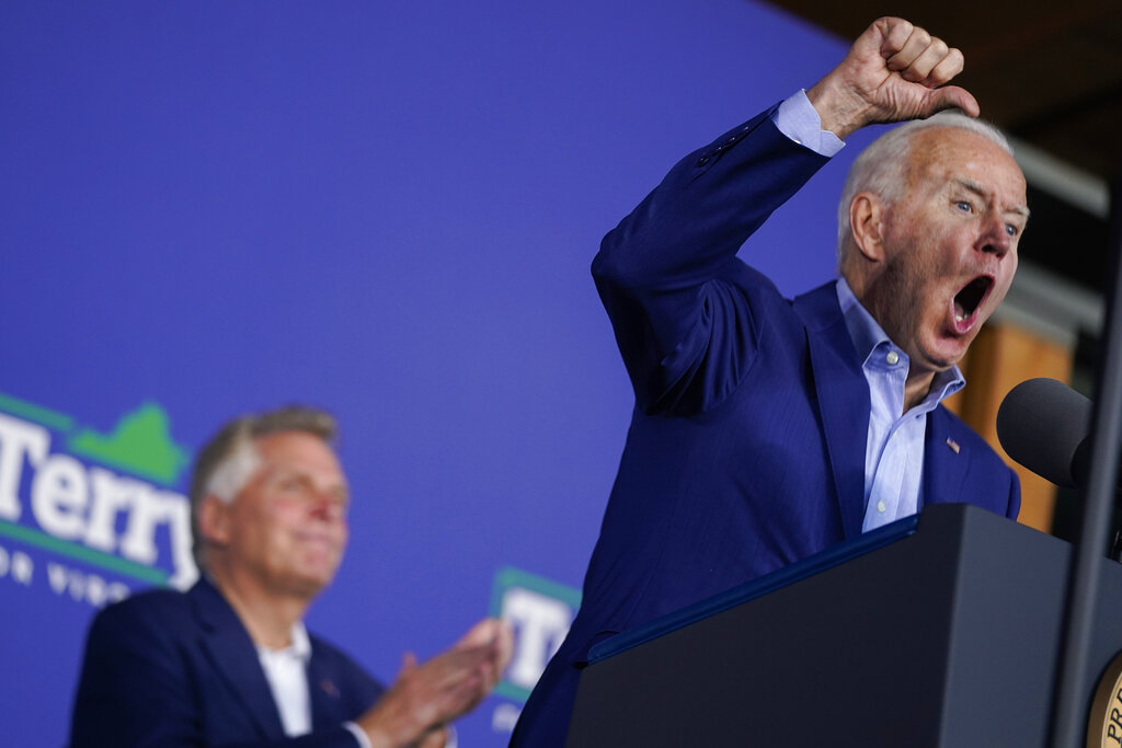 ‘Not a Trump rally’: Biden says ‘no one’s paying attention’ to hecklers disrupting Virginia event