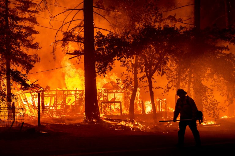 Dayslong wildfire ravages homes in Northern California