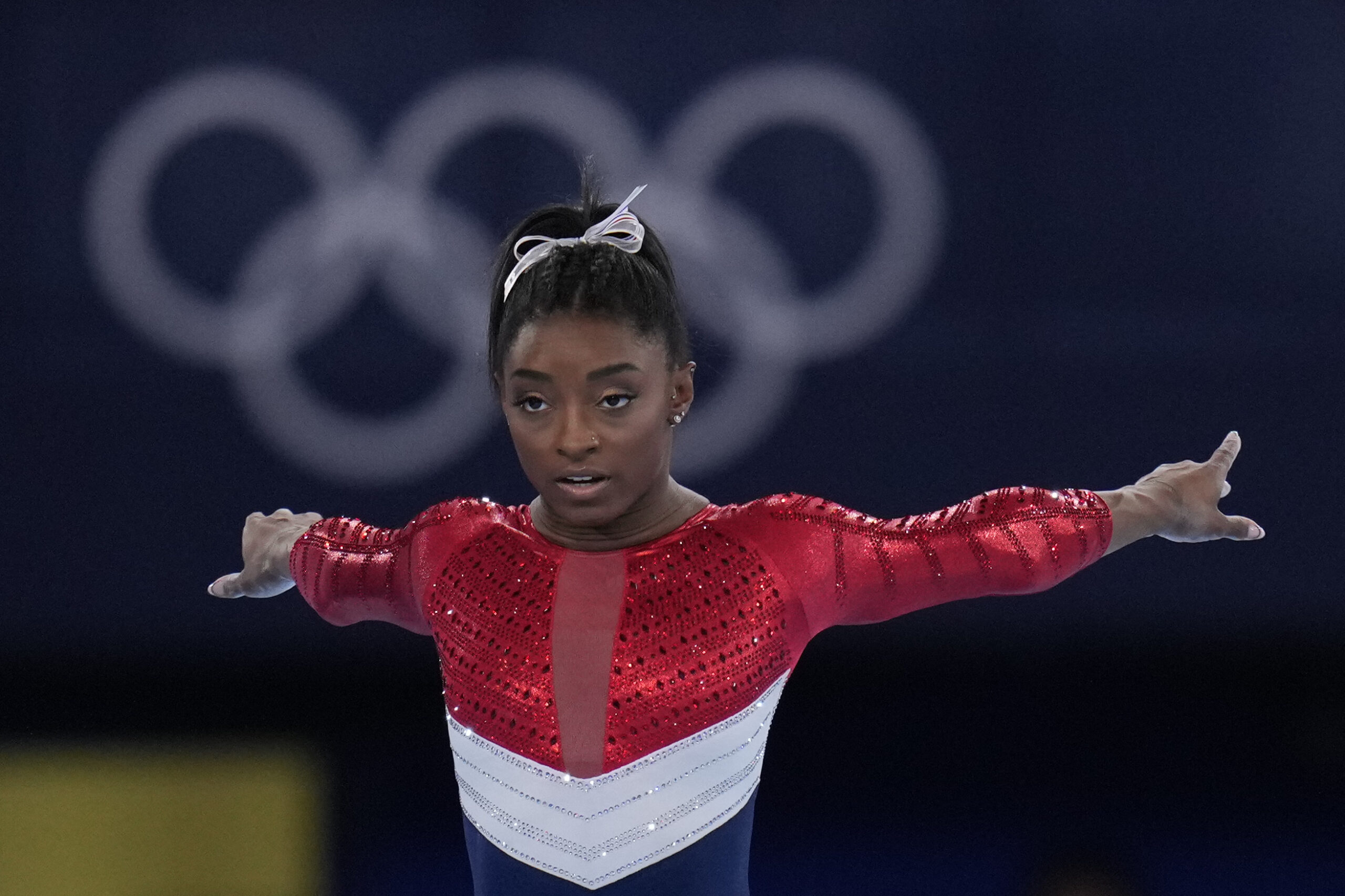 Simone Biles draws cheers — and jeers — for withdrawing from Olympic event over mental health