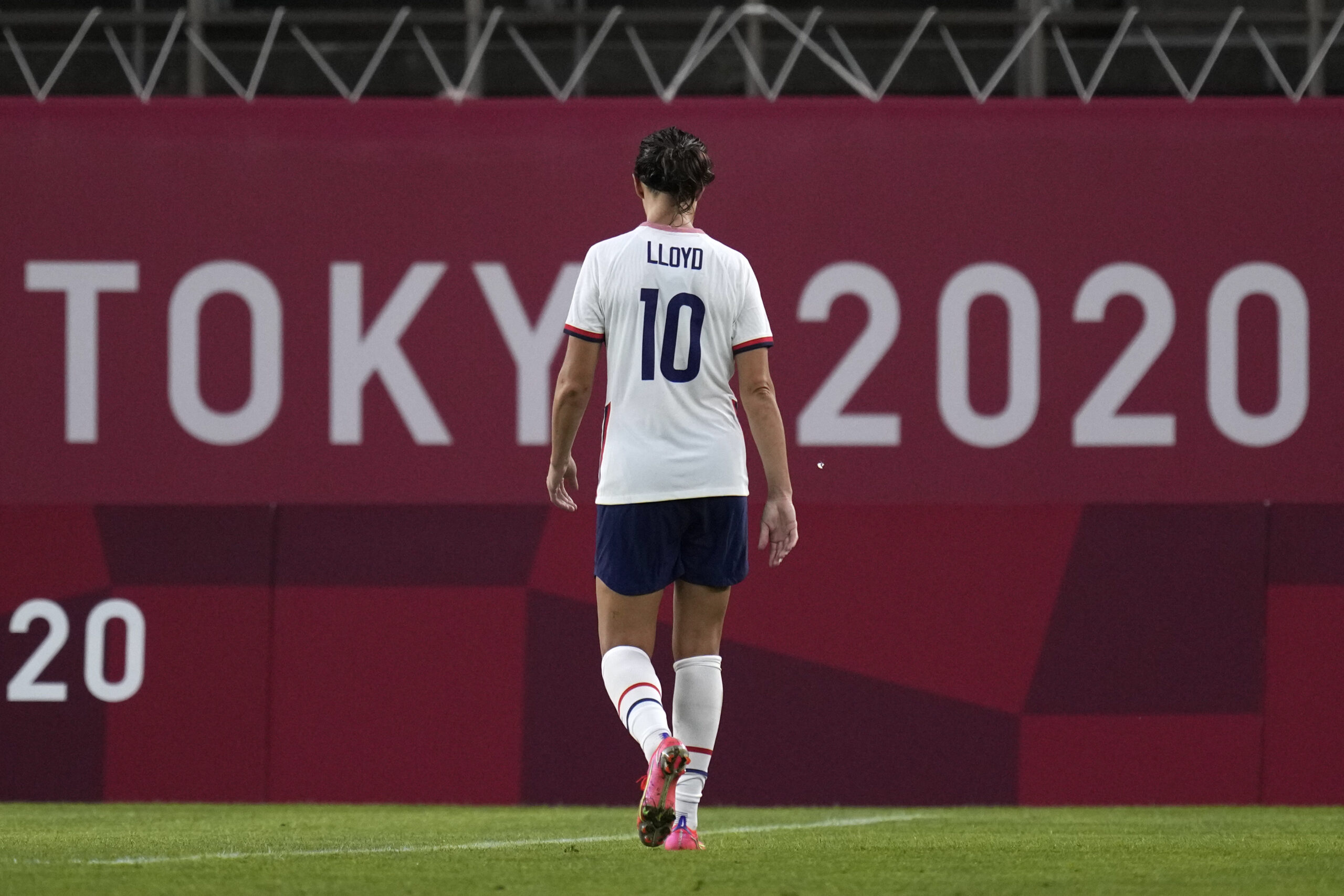 USWNT’s Carli Lloyd won’t apologize for not kneeling in final Olympic game