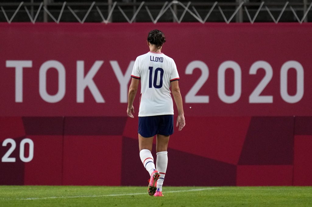 USWNT’s Carli Lloyd won’t apologize for not kneeling in final Olympic game