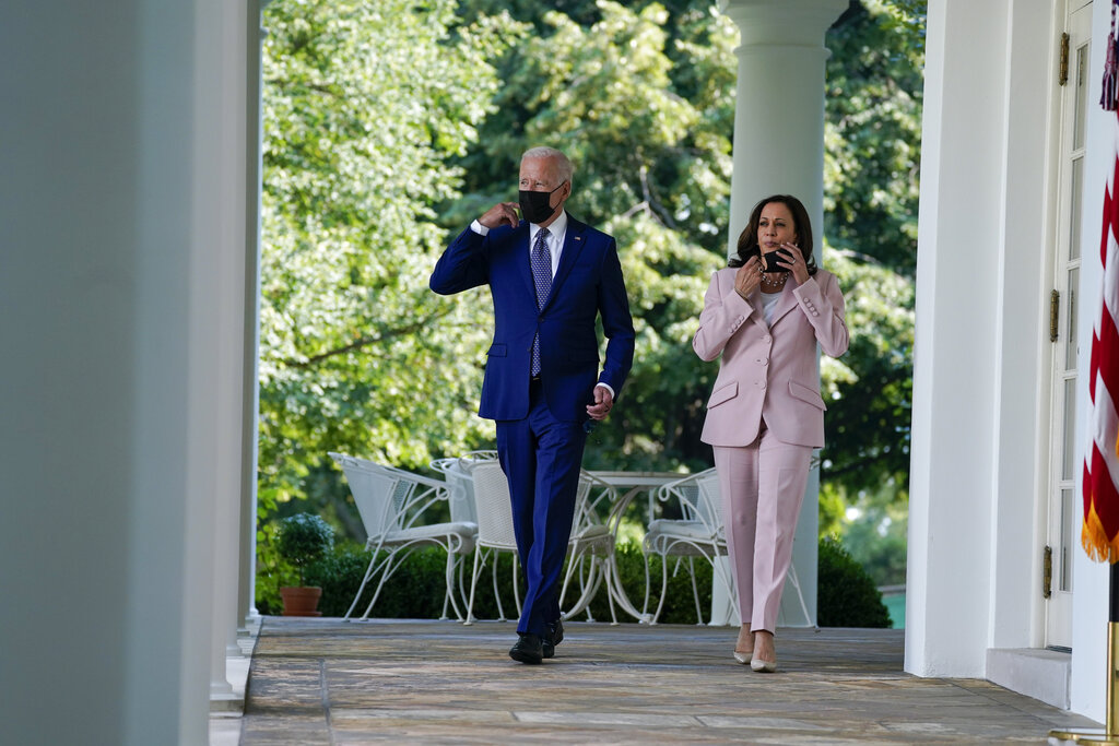 Virus blundering cuts Biden approval to lowest point