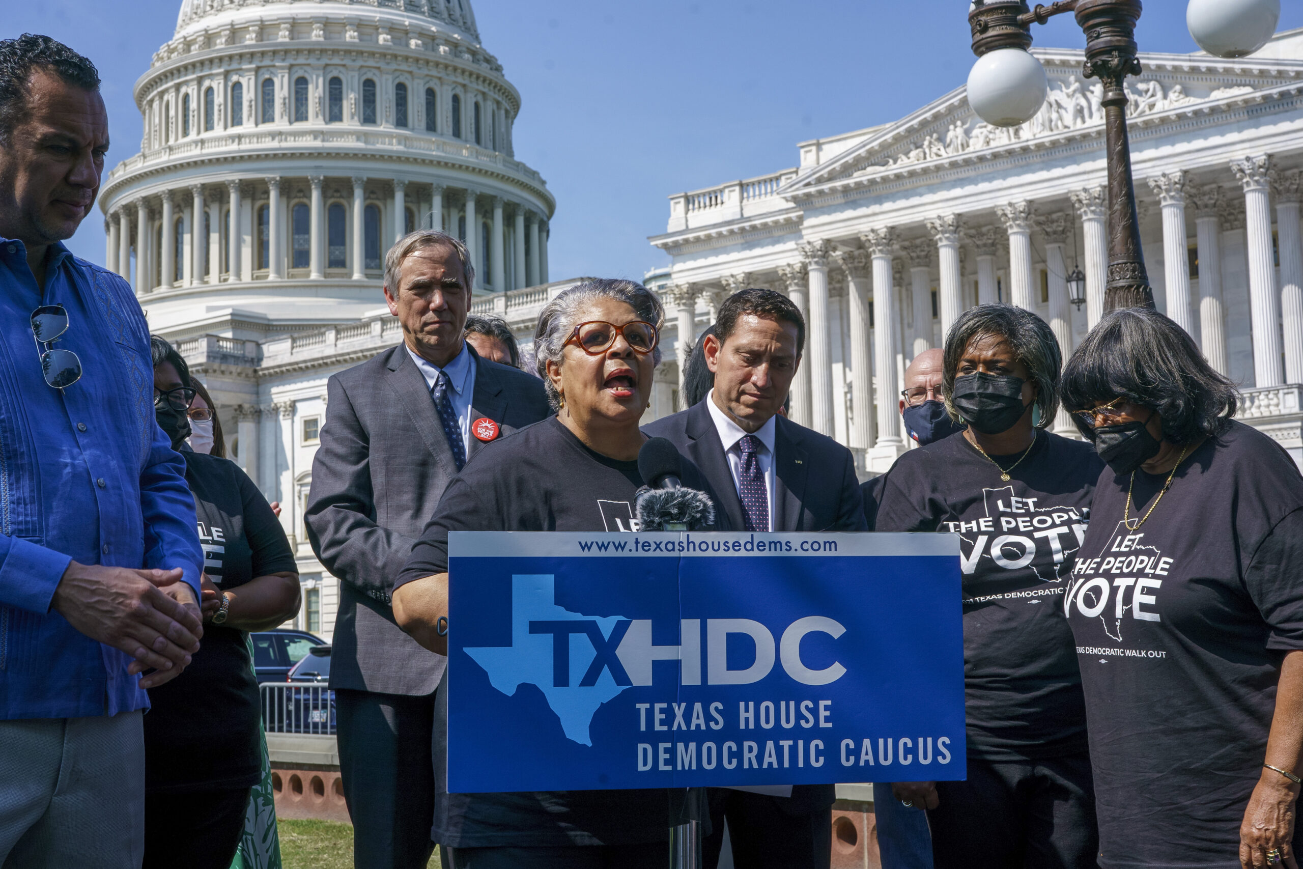 NAACP urges DOJ to investigate after Texas issues arrest warrants for absent Democrats