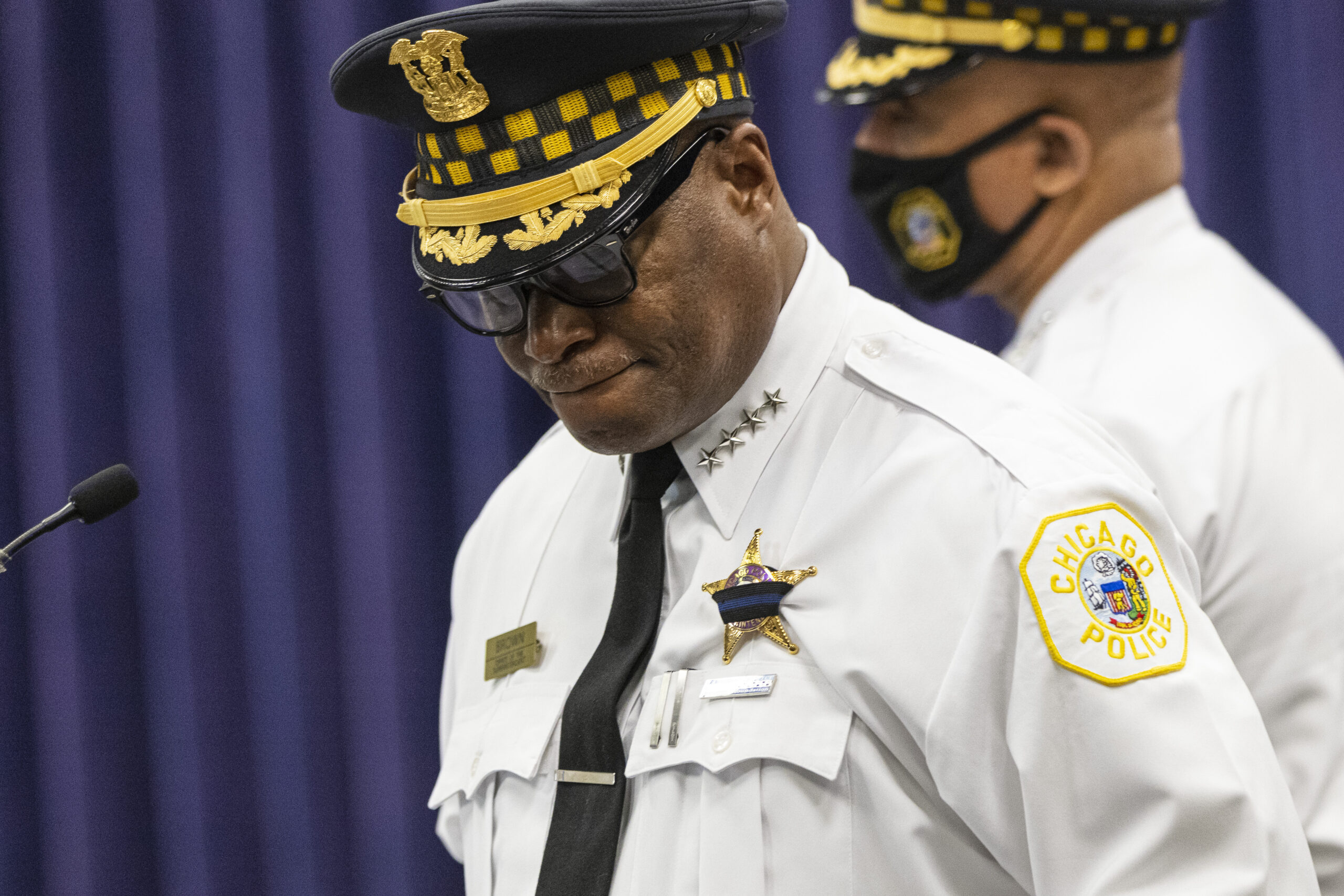 21 Chicago police officers on no-pay status for refusing to disclose COVID-19 vaccine status