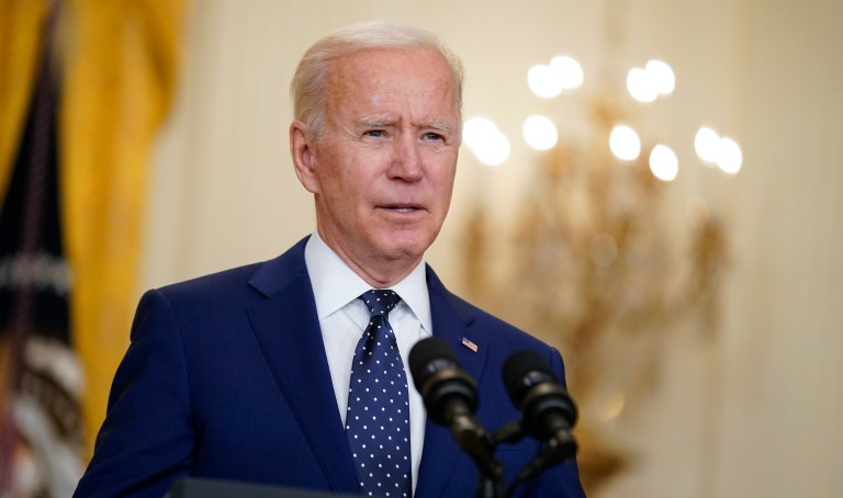 Independents cooling on Biden spells trouble for Democrats in 2022