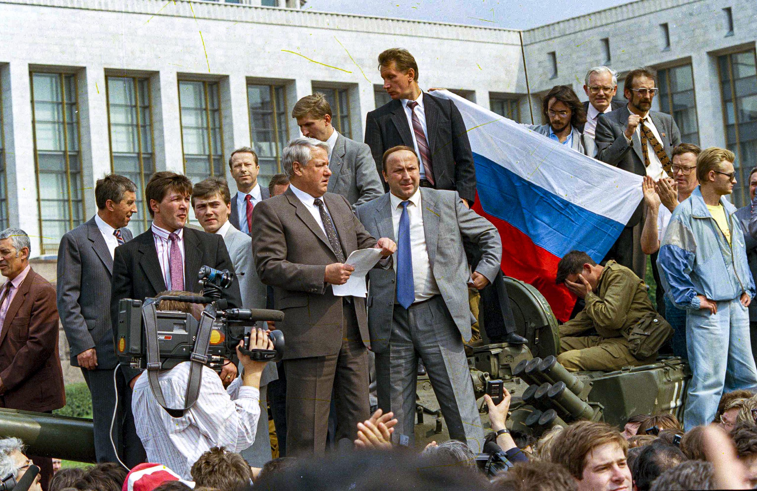 Boris Yeltsin delivers his famous speech on the August Coup on top of a tank