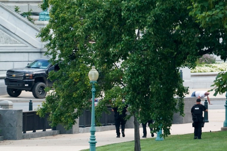Judge releases man who made Capitol bomb threat