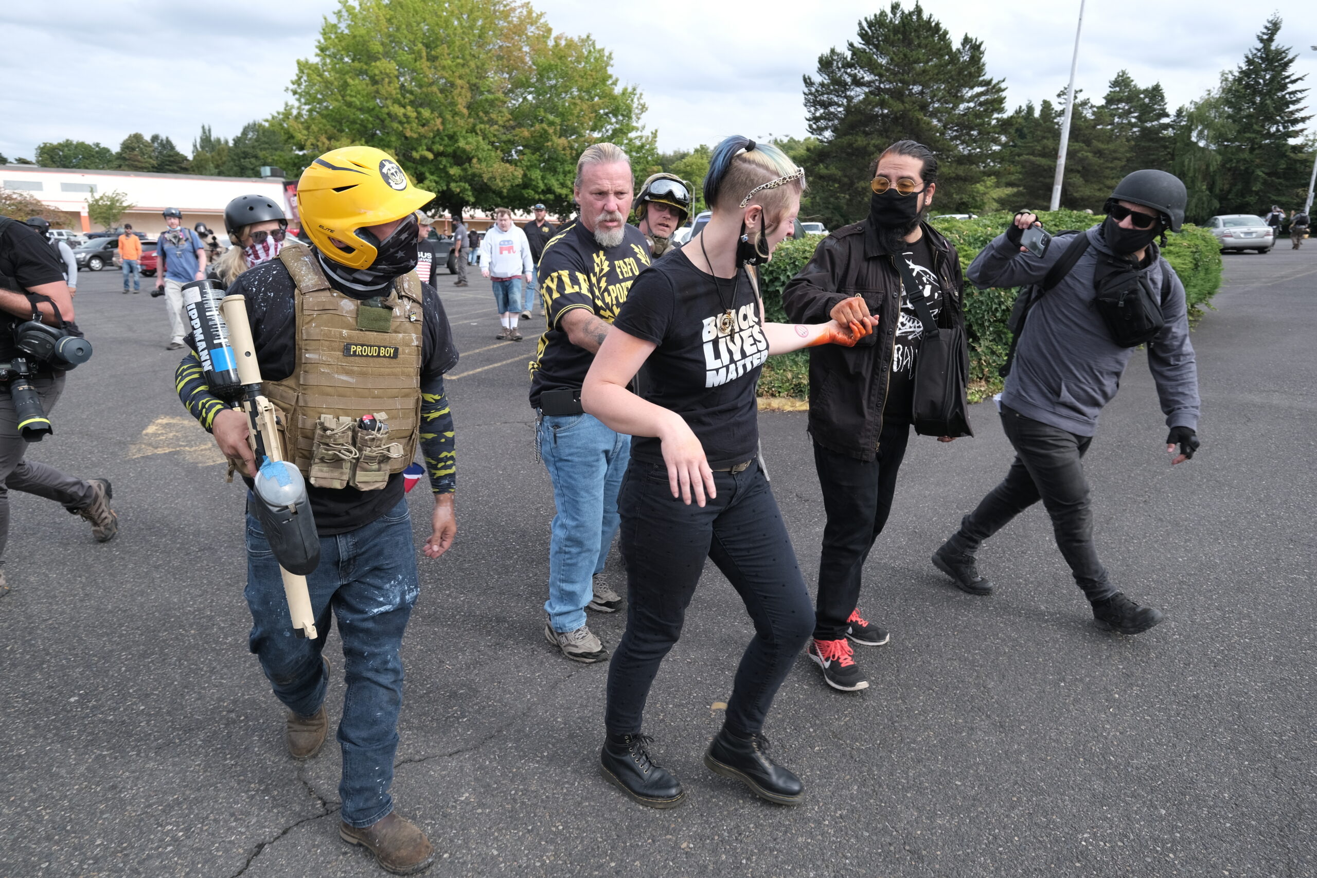 Right-wing demonstrators clash with antifa at weekend Portland rally