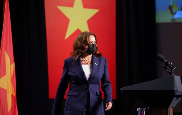 Kamala Harris has ‘unprecedented’ negative rating