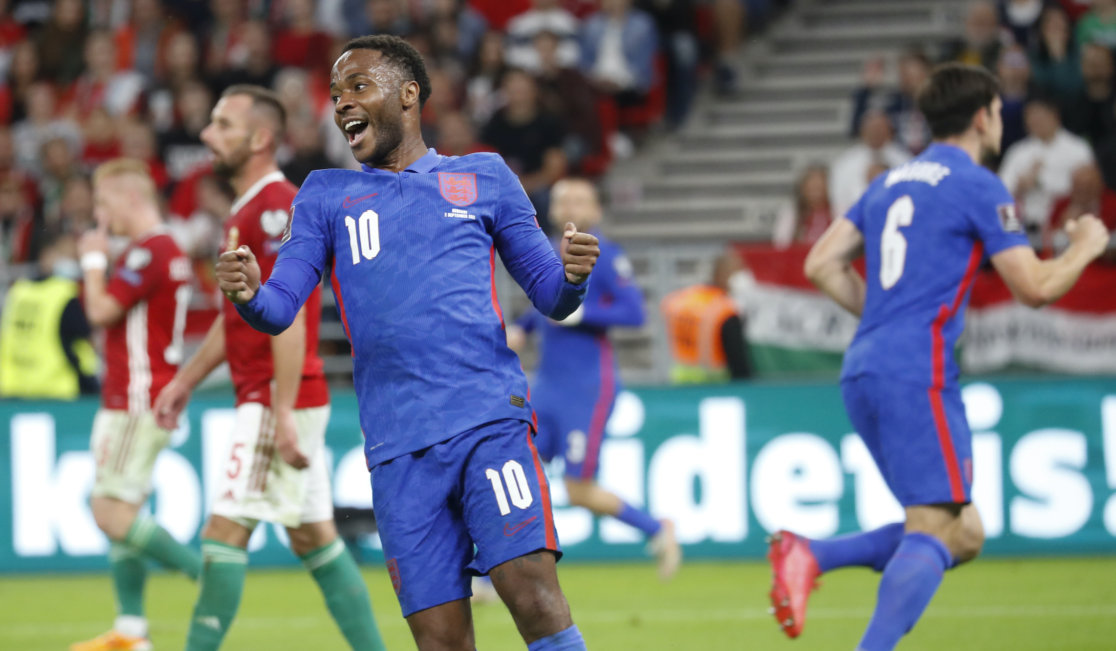 England defeats Hungary, annihilates racist Hungary fans