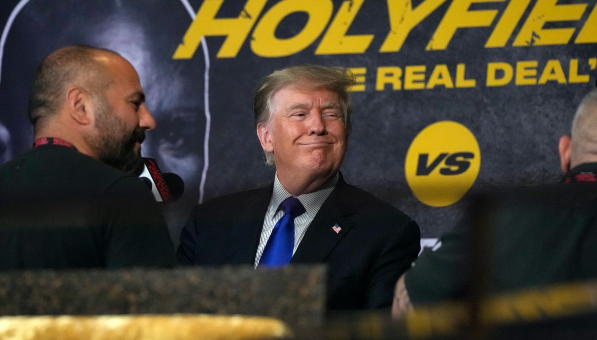 Trump cheered as commentator for boxing match: ‘We Love Trump!’
