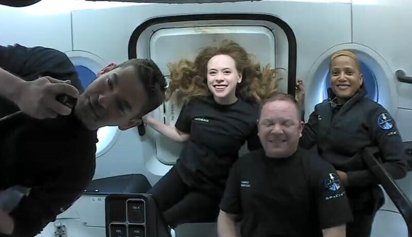 Trailblazing tourist trip to orbit ends with splashdown