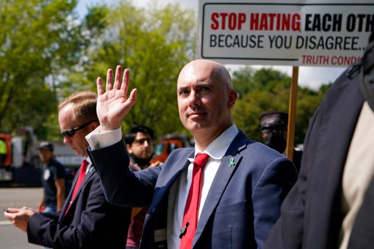 Facebook blocks site helping Jan. 6 defendants