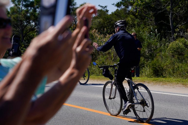 Biden could lose 41 House seats, bad as Trump