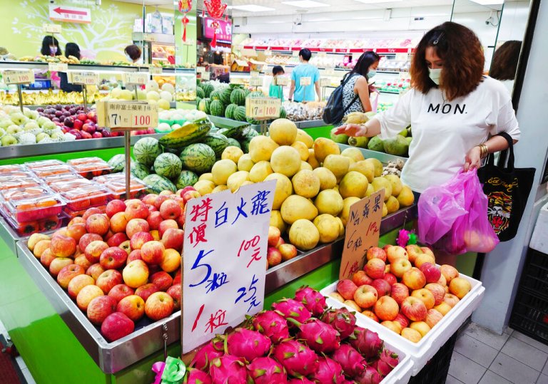 Taiwan sees danger that China will blockade food imports to starve island