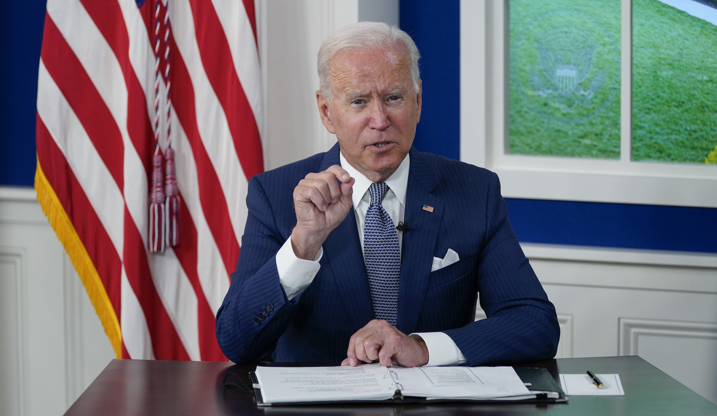 Biden administration looks to ease auto-backed inflation with new semiconductor initiative