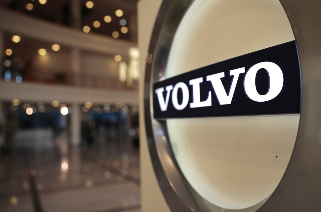 Volvo to stop shipping cars to Russia over ‘potential risks’