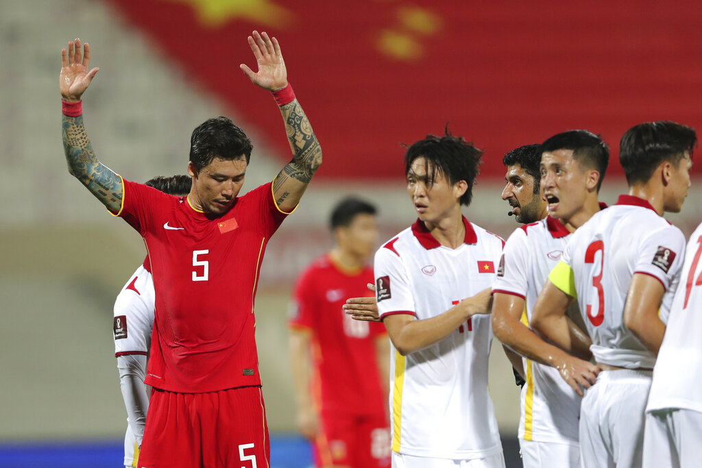 China bans soccer players from displaying tattoos