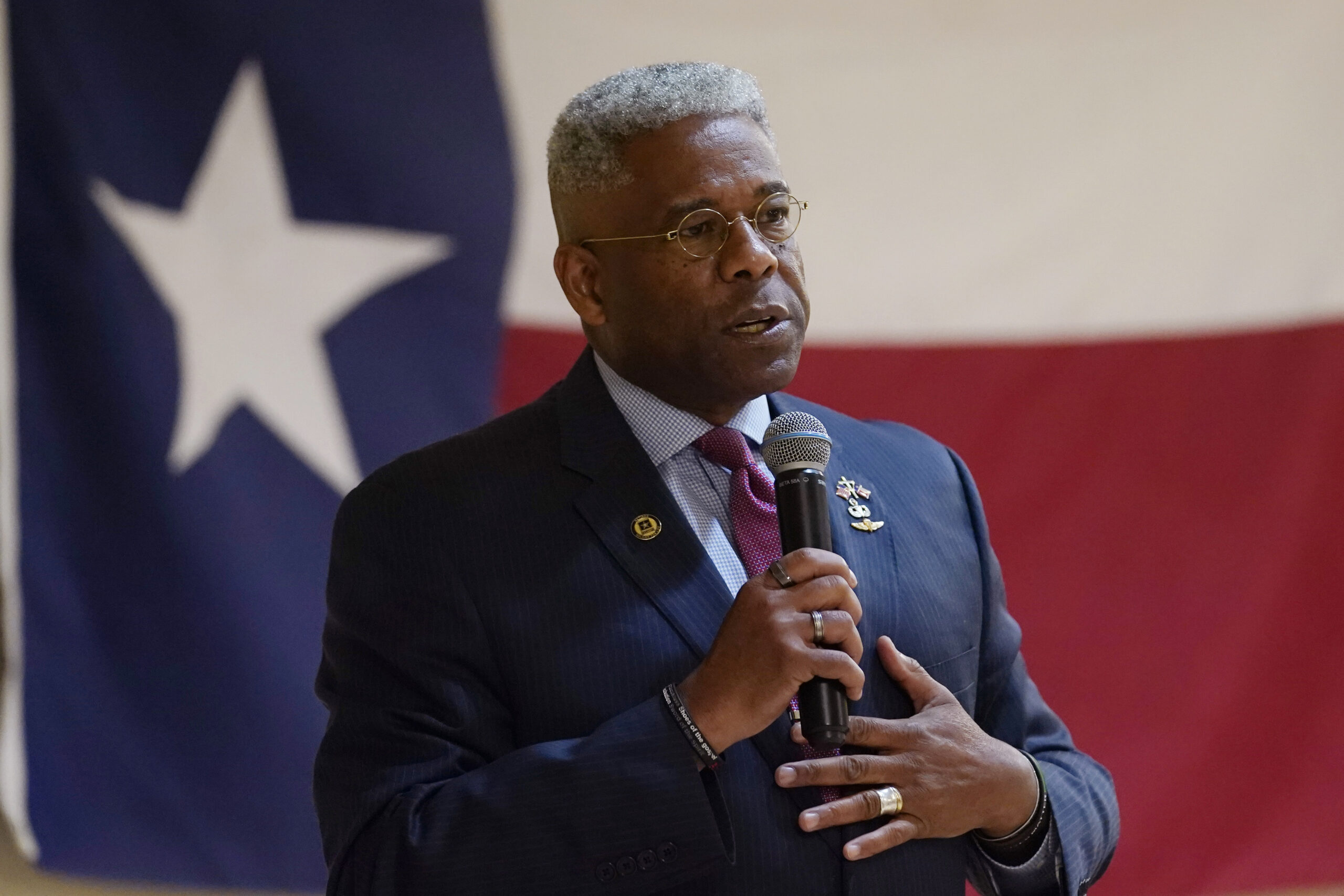 Texas police bodycam footage of arrest of Allen West’s wife ‘stinks of harassment’