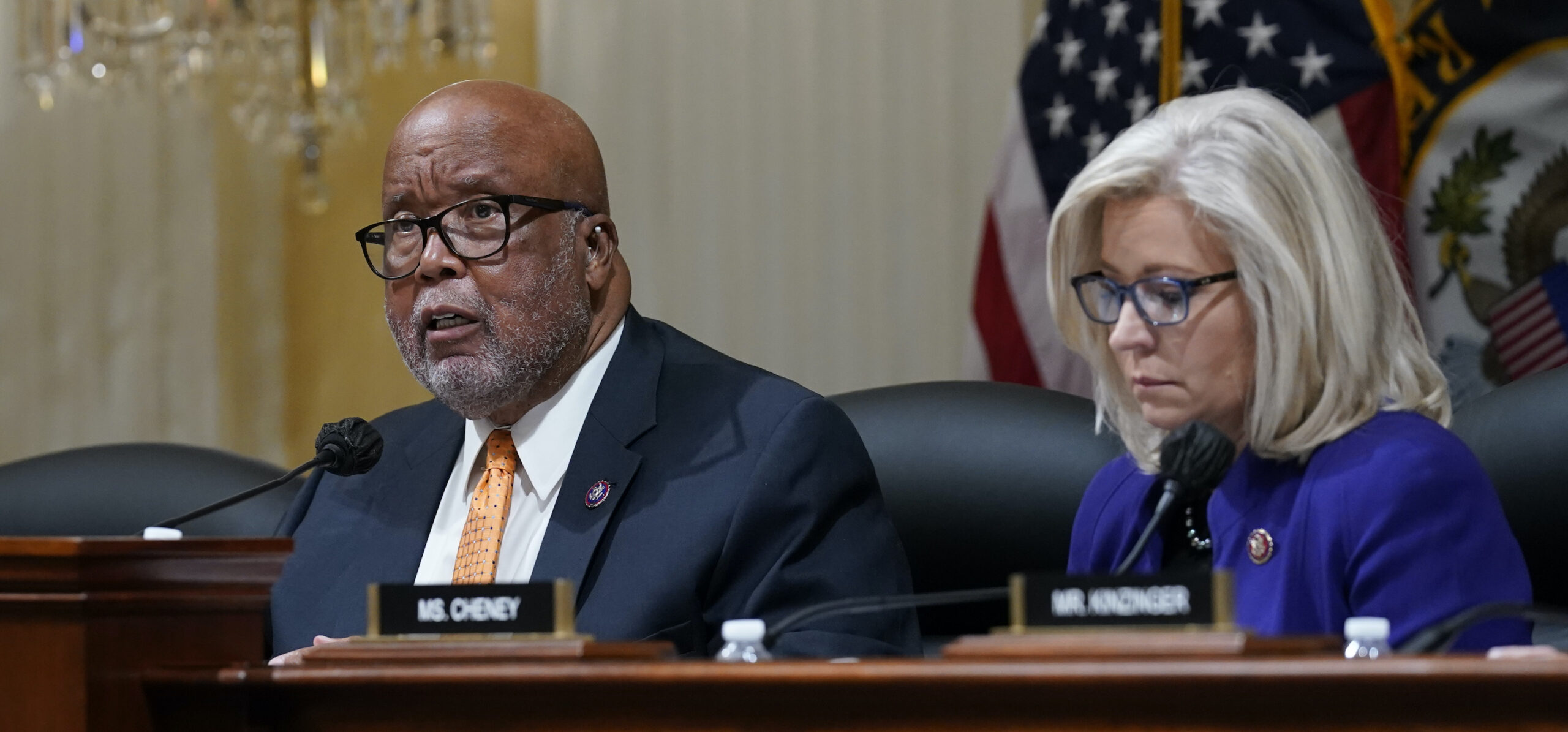 Liz Cheney calls out Kevin McCarthy in Bannon contempt hearing