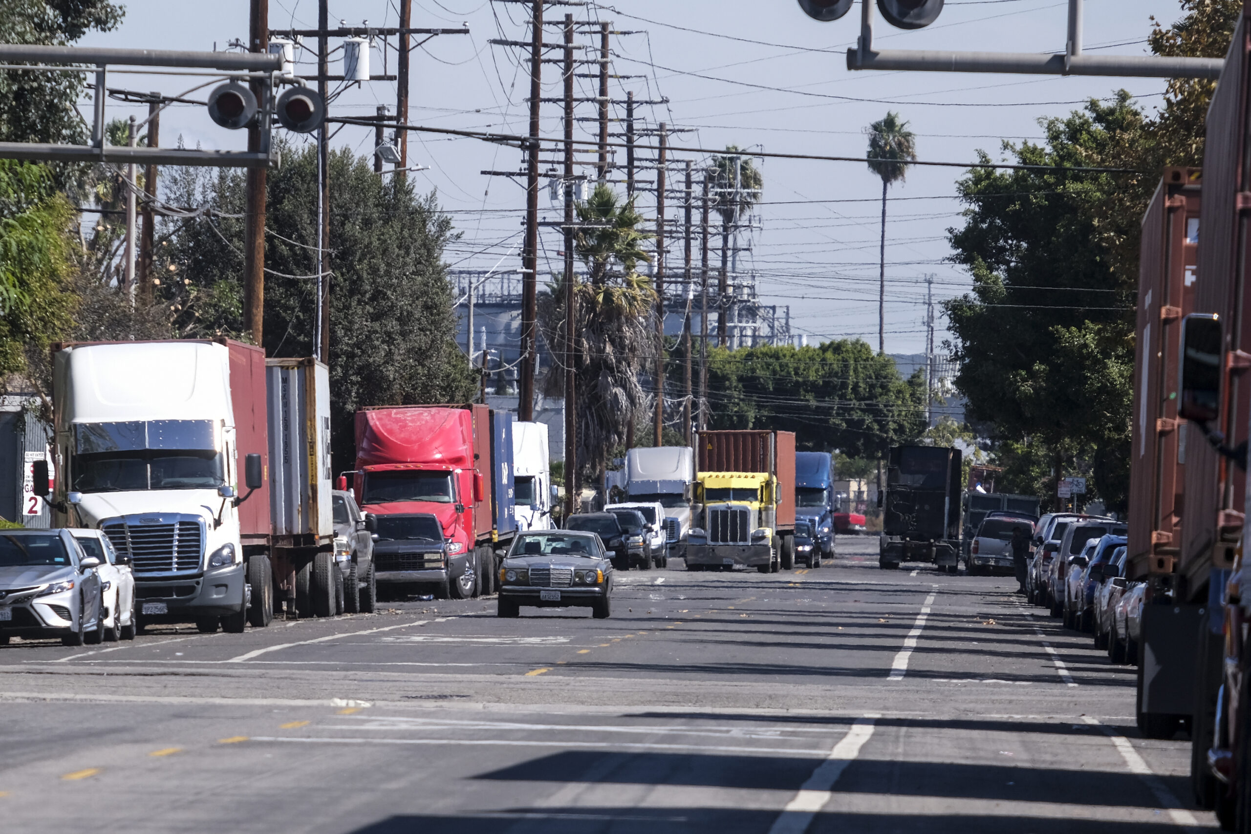 ‘Insane’: States slam new emissions deal struck by California and truck manufacturers