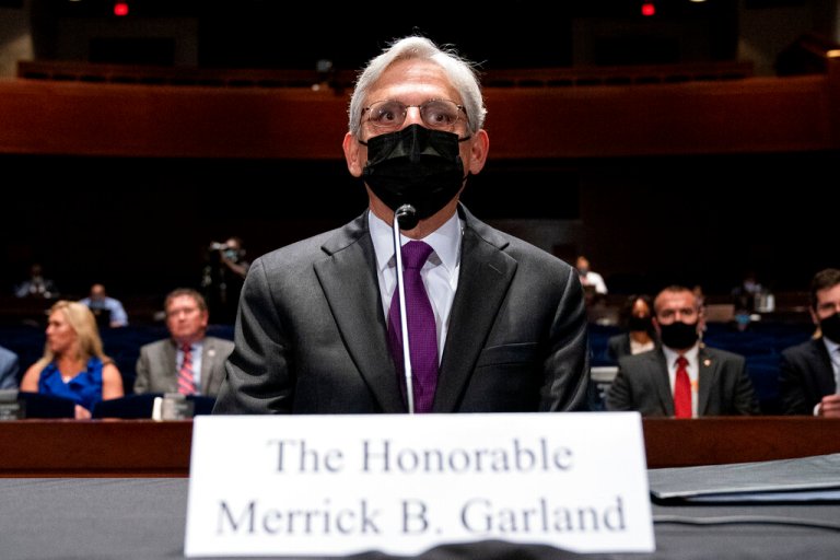 Backlash: 57% oppose FBI hounding parents at school board meetings