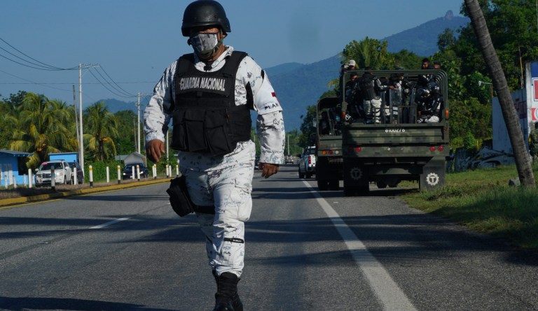 Migrants sew mouths shut in protest for access to US border