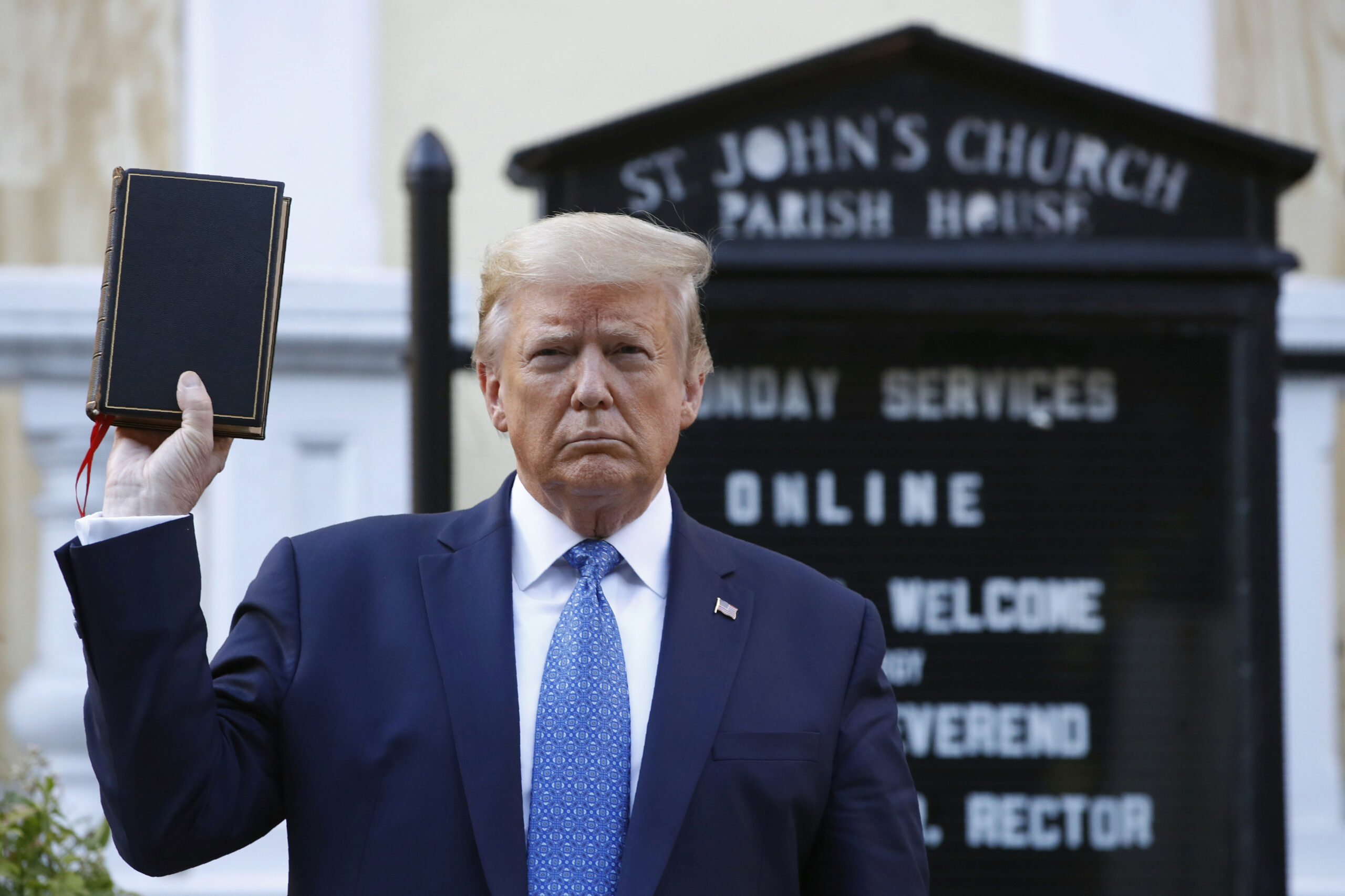 Trump complains about ‘great disloyalty’ as feud with evangelicals continues
