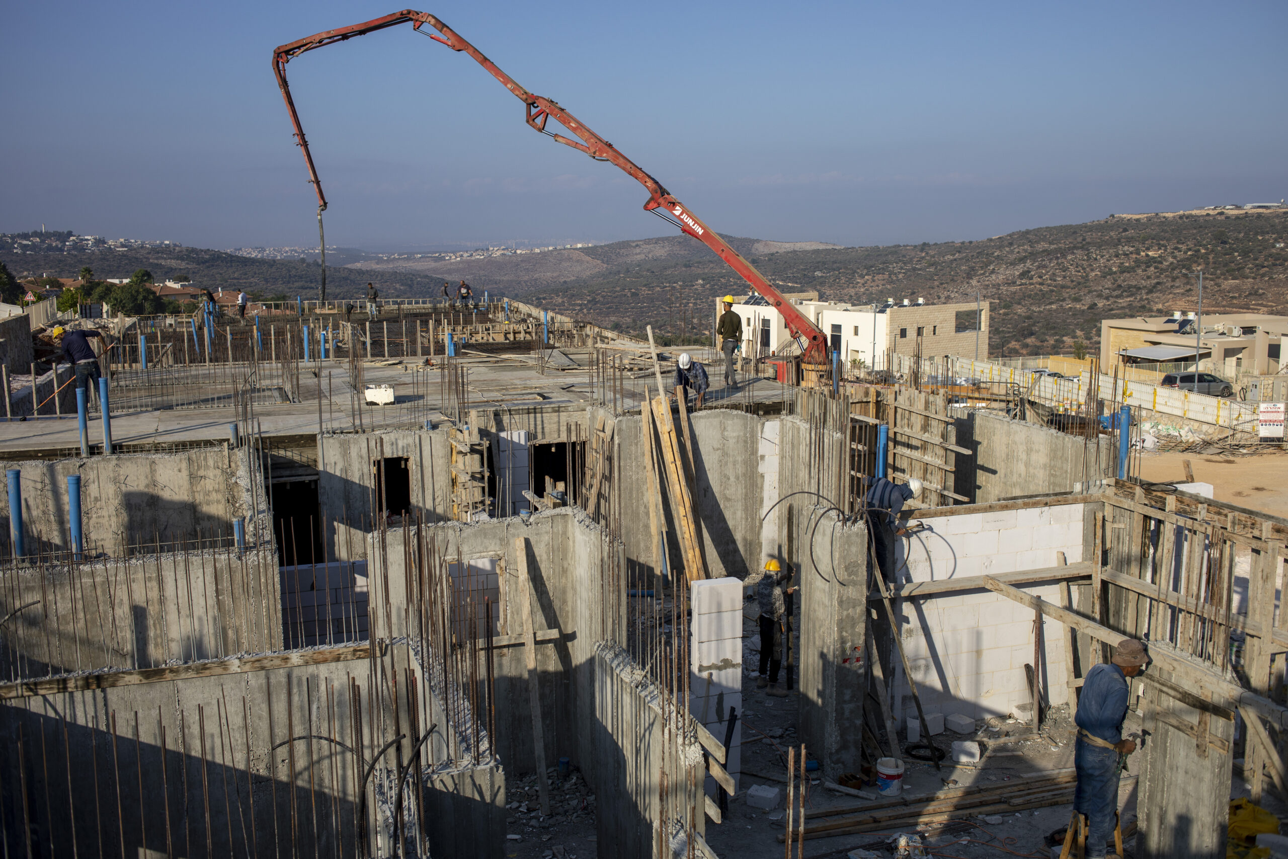 Israel OKs some 3,000 new settler homes, despite US rebuke