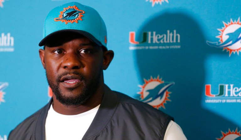 Brian Flores drowns interesting accusations in ridiculous racial narratives