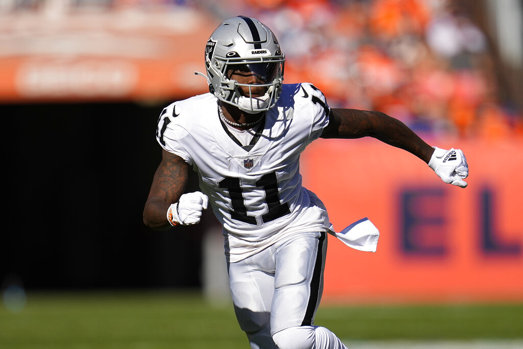 Raiders star Henry Ruggs involved in fatal Las Vegas car crash