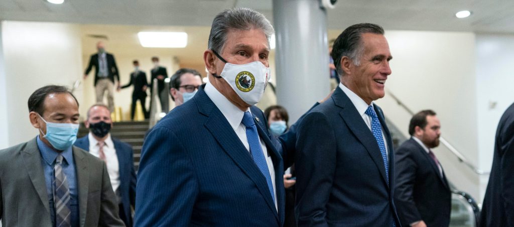 Billionaire GOP donor pledges massive fundraiser for Democratic Sen. Joe Manchin
