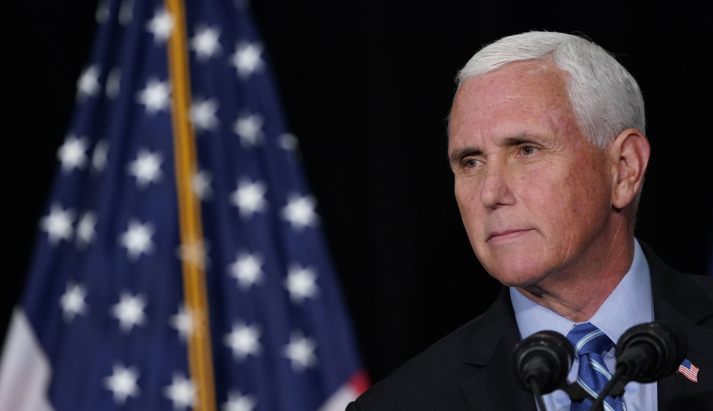 Praise the dutiful bravery of Mike Pence