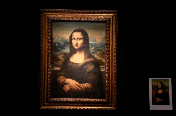 Climate activist smears cake on case protecting Da Vinci’s Mona Lisa