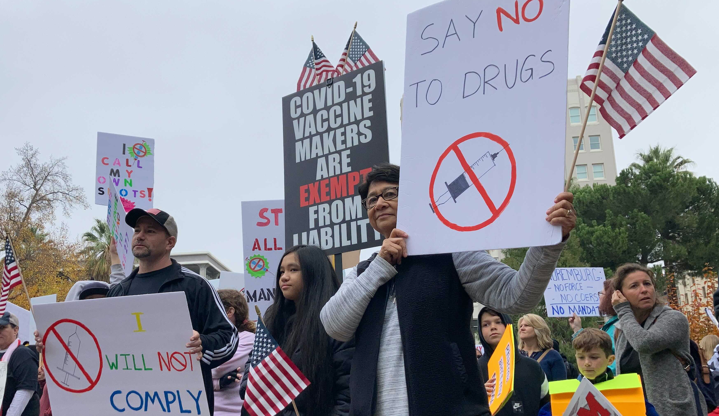 Federal employee group broadens legal case against Biden vaccine mandate