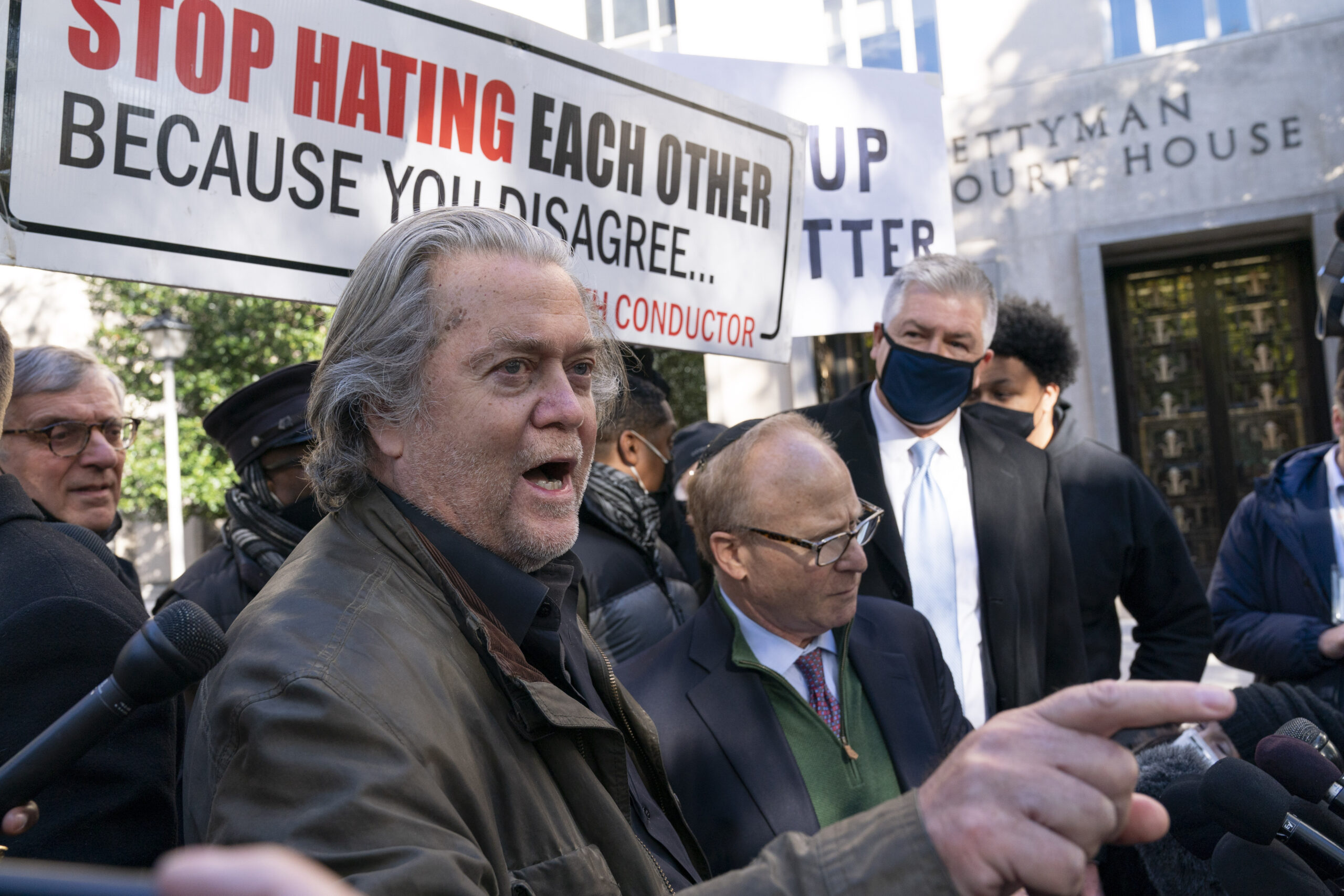 Steve Bannon pleads not guilty to contempt of Congress charges