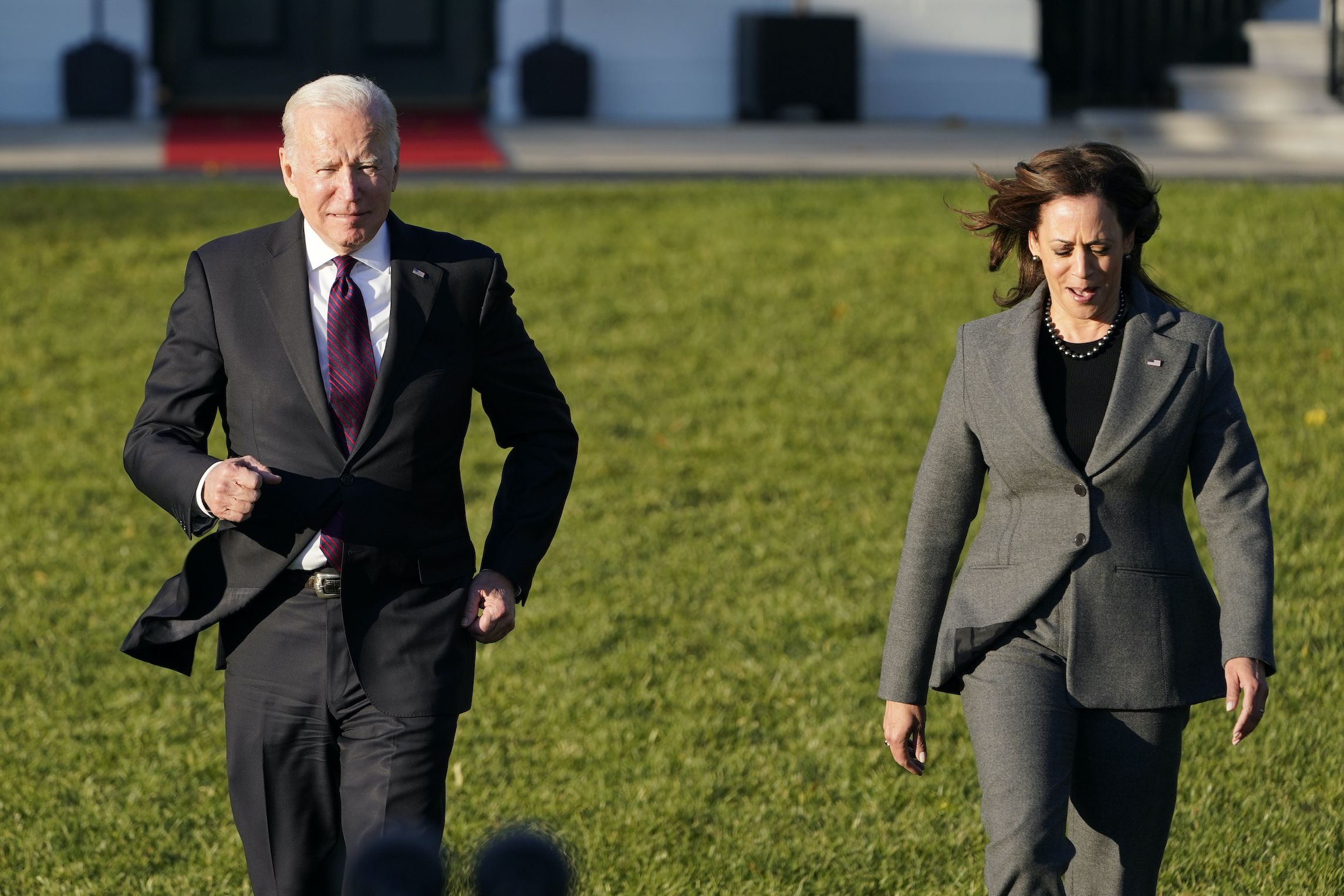 Why Biden can’t get rid of Harris