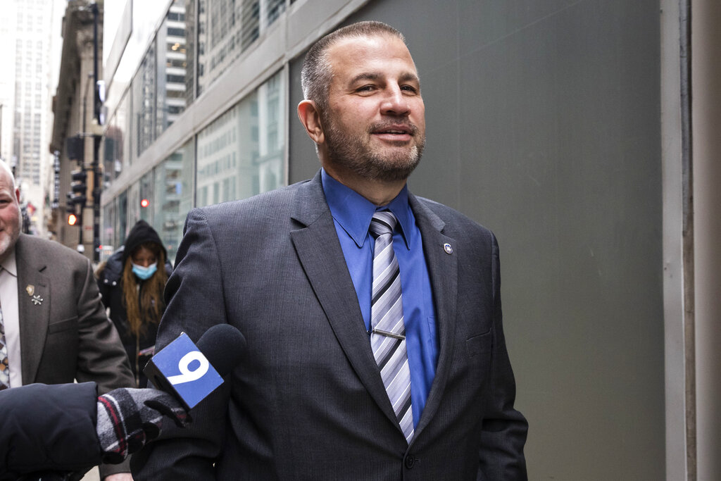 Chicago police union head resigns amid hearing over social media posts and false police reports