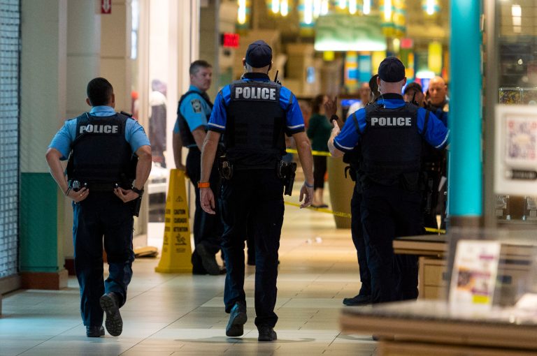 One injured in shooting at Potomac Mills Mall