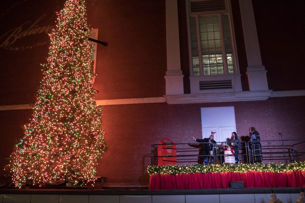 Bah, humbug: Macy’s ditches Christmas tree at its Boston store