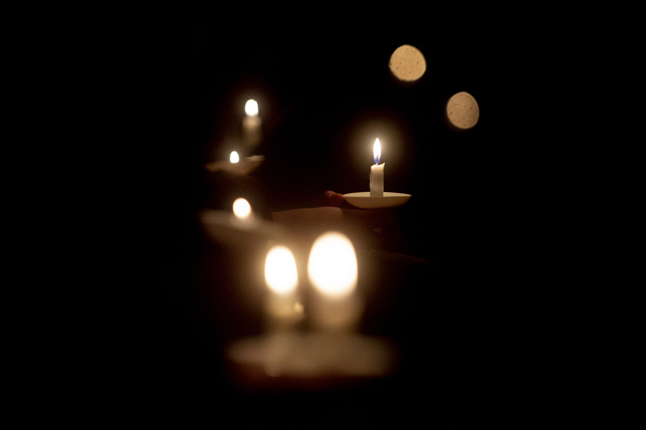 Oxford vigil for high school shooting victims erupts in panic after attendee faints