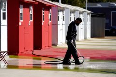 Homelessness in Colorado: Aurora experiments with ‘treatment first’