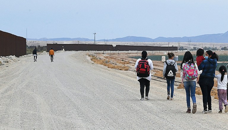 Two million stopped while illegally entering US from Mexico in 2021